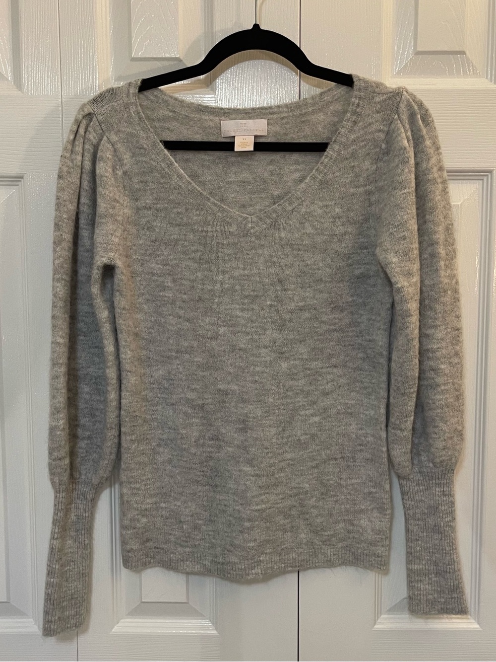 Rachel Parcell Light Grey V-Neck Sweater